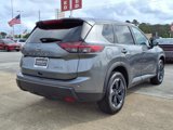Used 2024 Nissan Rogue SV image 4
