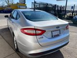 Used 2014 Ford Fusion SE image 2