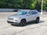 Used 2018 Jeep Cherokee Latitude Plus w/ Cold Weather Group image 4