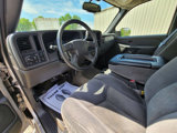 Used 2004 Chevrolet Silverado 2500 LS w/ Heavy-Duty Power Package image 4