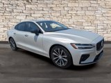 Used 2022 Volvo S60 B5 Momentum image 3