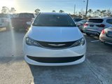 Used 2018 Chrysler Pacifica LX image 5