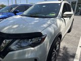 Used 2017 Nissan Rogue SL image 3