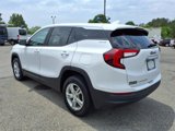 Used 2022 GMC Terrain SLE image 3