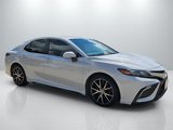 Used 2022 Toyota Camry SE image 3