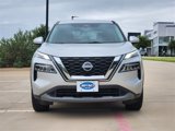 Used 2023 Nissan Rogue SV image 2