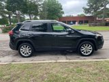 Used 2017 Jeep Cherokee Limited image 6