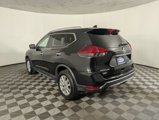 Used 2018 Nissan Rogue SV image 4