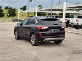 Used 2022 Ford Escape Titanium image 5