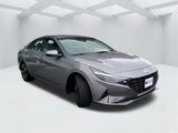 Certified 2022 Hyundai Elantra SEL w/ Convenience + Premium Package image 3