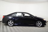 Used 2014 Toyota Camry SE image 2