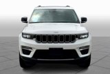 Used 2023 Jeep Grand Cherokee Limited image 3