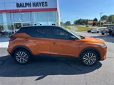 Used 2021 Nissan Kicks SV image 2
