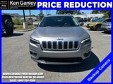 Used 2019 Jeep Cherokee Latitude w/ Popular Appearance Group image 2