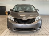 Used 2016 Toyota Sienna L image 2
