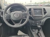 Used 2021 Jeep Cherokee Trailhawk image 3