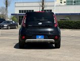 Used 2019 Kia Soul + image 5