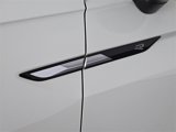 Used 2022 Volkswagen Tiguan SE R-Line image 5