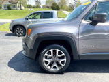 Used 2017 Jeep Renegade Latitude image 2