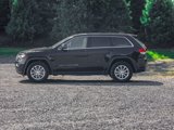 Used 2022 Jeep Grand Cherokee Laredo E image 2