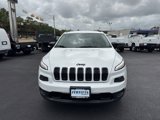 Used 2017 Jeep Cherokee Altitude image 2