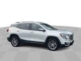 Used 2022 GMC Terrain SLT w/ LPO, Roadside Safety Package image 2