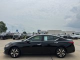 Used 2022 Nissan Altima 2.5 SV w/ SV Premium Package image 5