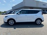 Used 2025 Kia Soul LX image 4