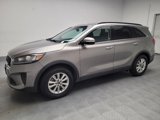 Used 2019 Kia Sorento LX w/ LX Convenience Package image 2