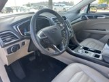 Used 2017 Ford Fusion SE w/ Fusion SE Technology Package image 2