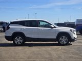 Used 2024 GMC Terrain SLE image 3