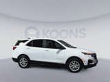 Used 2022 Chevrolet Equinox LS w/ LS Convenience Package image 2