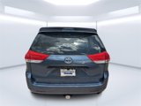Used 2014 Toyota Sienna L image 5