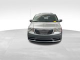 Used 2014 Chrysler Town & Country Touring image 3