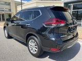 Used 2019 Nissan Rogue SV image 6