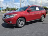 Used 2016 Nissan Pathfinder SV image 2
