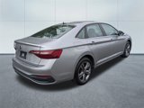 Used 2023 Volkswagen Jetta SE image 3