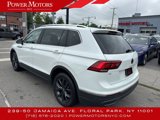 Used 2022 Volkswagen Tiguan SE image 3