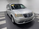 Used 2011 Chrysler Town & Country Touring image 5