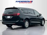 Certified 2023 Chrysler Pacifica Touring-L image 2