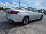 Used 2024 Nissan Altima 2.5 SV image 6