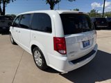 Used 2018 Dodge Grand Caravan SE w/ UConnect Hands-Free Group image 3