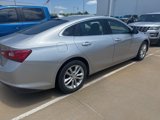 Used 2016 Chevrolet Malibu LT image 3
