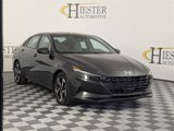 Used 2023 Hyundai Elantra SEL w/ Convenience Package image 2