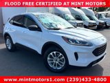 Used 2022 Ford Escape SE image 2