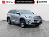 Used 2018 Toyota Highlander XLE image 1