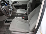 Used 2017 Chrysler Pacifica Touring image 5
