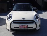 Certified 2022 MINI Cooper 4-Door Hardtop image 2