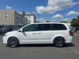 Used 2017 Dodge Grand Caravan SXT image 4