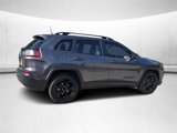 Used 2020 Jeep Cherokee Latitude Plus image 3